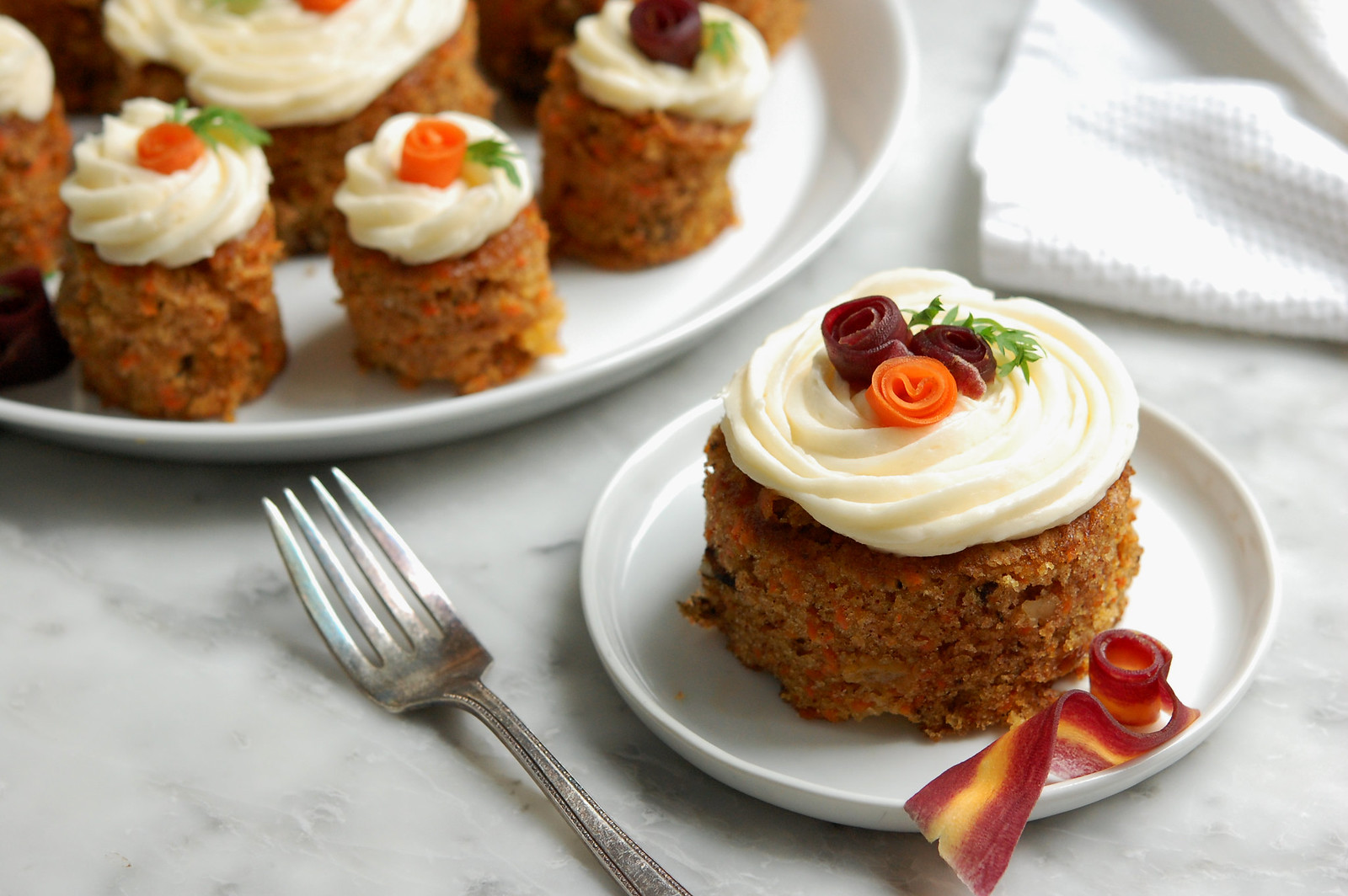 Carrot Cake Decorating Ideas: Carrot Cakes with Flair 2