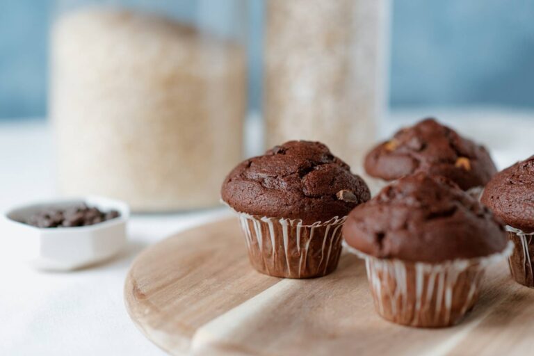 Sweet Delights: Irresistible Chocolate Chip Cupcake Recipe